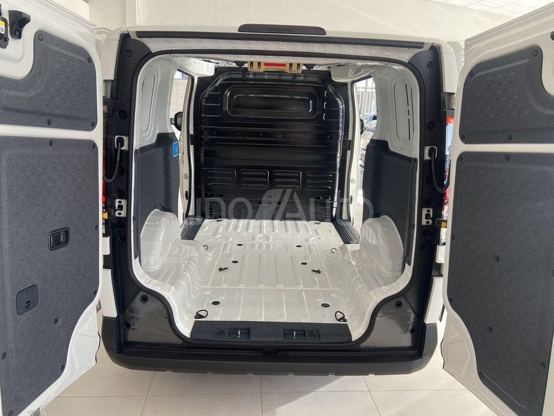 PV5 Passenger L2H1 Long Range Plus