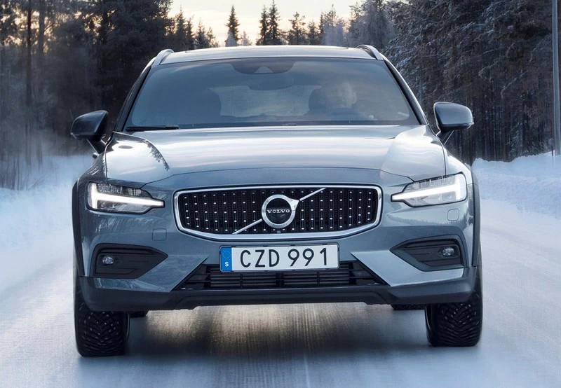 V60 Cross Country B5 Ultimate Bright AWD Aut. 250