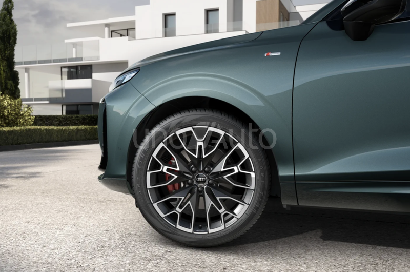 Q3 2.0 TDI Black line S tronic 110kW