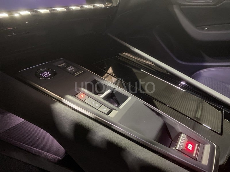 508 Plug-in Hybrid 225 Allure e-EAT8