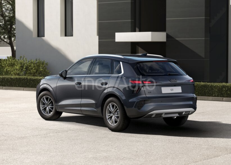 Q3 1.5 TFSI Business S tronic 110kW