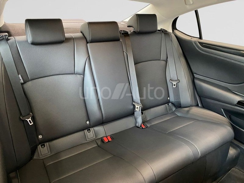 LEXUS ES 2.5 300h Premium