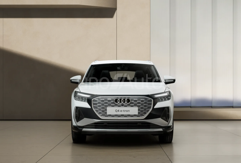 Q4 e-tron 45 Genuine edition 210kW 82KWh