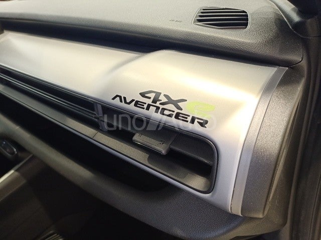 Avenger 1.2 Ehybrid Overland 145 4xe
