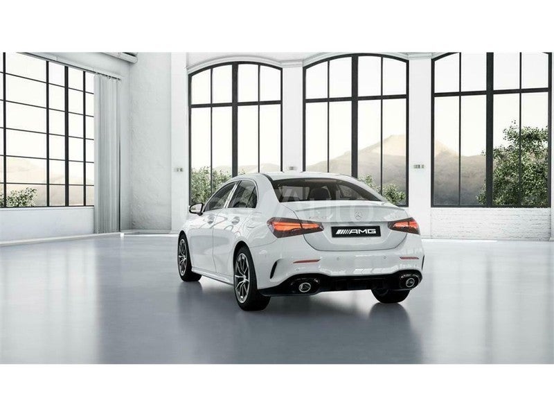 Mercedes-AMG A 35 4MATIC Sedán