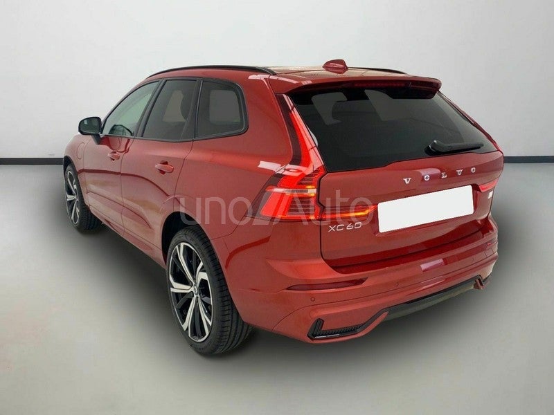 2.0 T6 AWD Recharge Plus Dark Auto