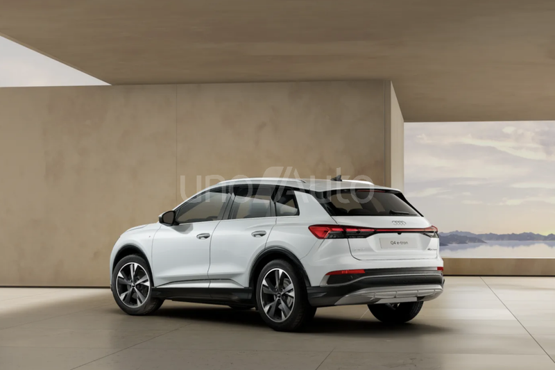 Q4 e-tron 45 Genuine edition 210kW 82KWh