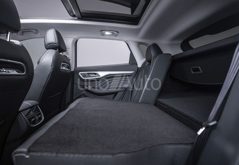Marvel R Performance AWD 70kWh 212kW