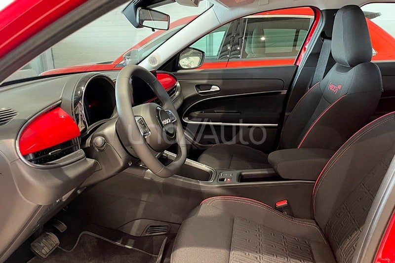 e RED 54kwh 115kw (156cv)