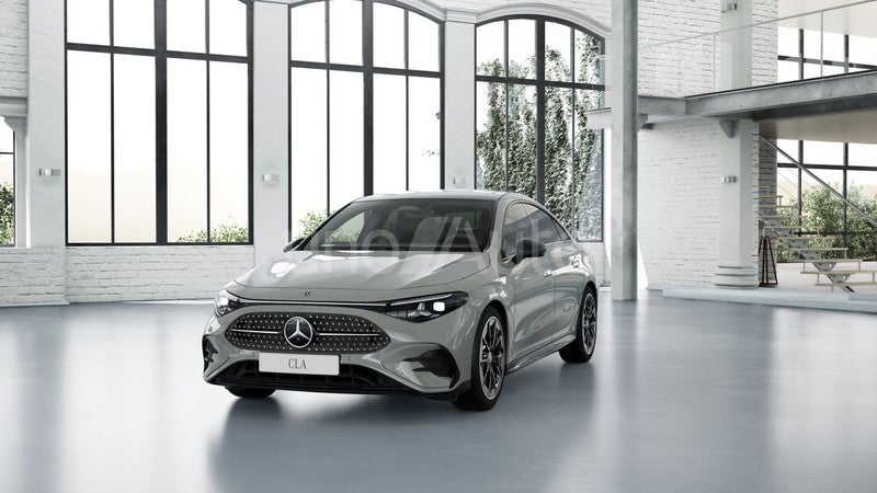 CLA CLA 180 con tecnología híbrida