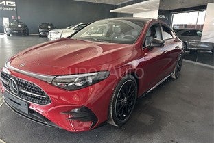 MERCEDES-BENZ Clase CLA 220 con tecnología híbrida