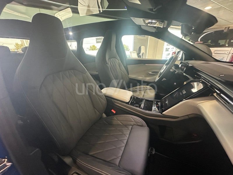Explorer RWD Rango Extendido Premium  77kWh