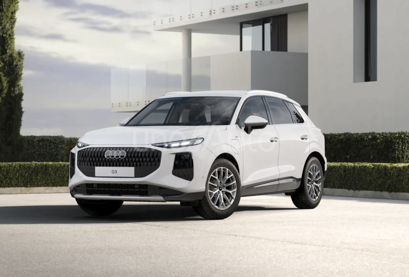 Q3 e-hybrid Business S tronic 200kW