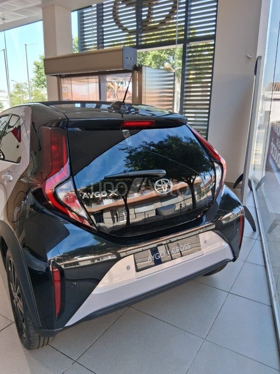 Aygo X Cross Chic s-CVT