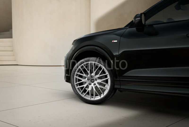 Q2 30 TDI Adrenalin 85kW