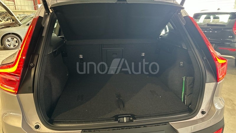 XC40 2.0 B3 MHEV CORE DCT 163 5P