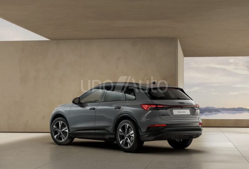 Q4 e-tron 45 Genuine edition 210kW 82KWh