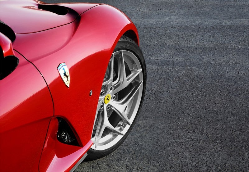 FERRARI 812
