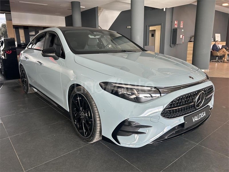 CLASE CLA 180 con tecnología híbrida