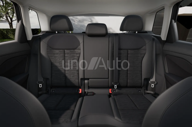 Q3 e-hybrid Advanced S tronic 200kW
