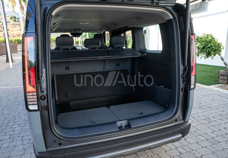 PV5 Passenger L2H1 Medium Range Plus