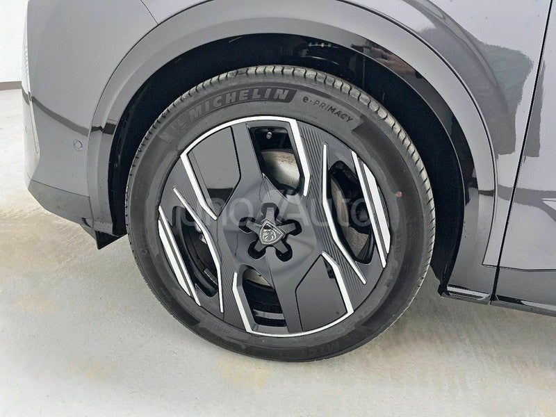 5008 Eléctrico GT 157kW