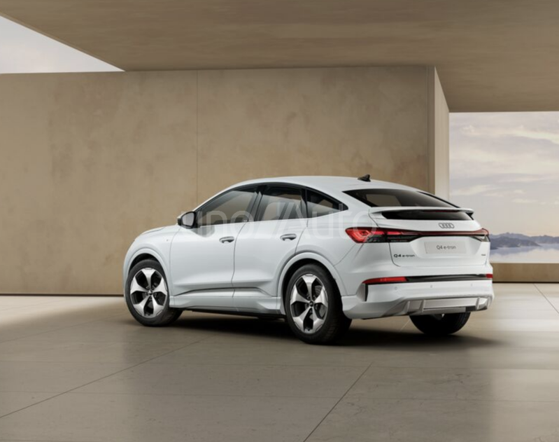 Q4 e-tron Sportback quattro S line 220kW 82KWh