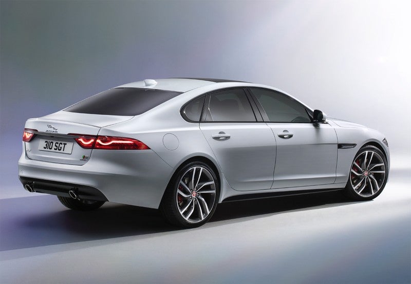 XF 2.0i4D Prestige AWD Aut. 180