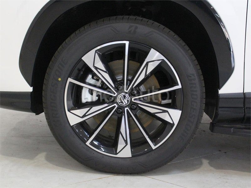 E 1.5T PHEV Luxury