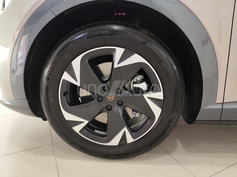 Tavascan 77kWh 250kW VZ First Edition AWD