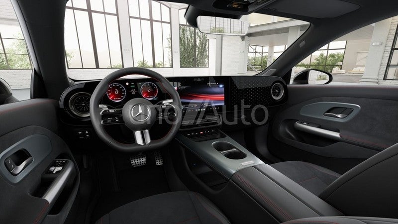CLA CLA 180 con tecnología híbrida