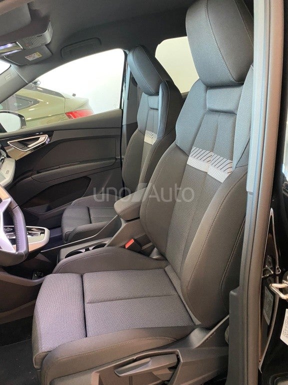 Q4 e-tron 45 Genuine edition 210kW 82KWh