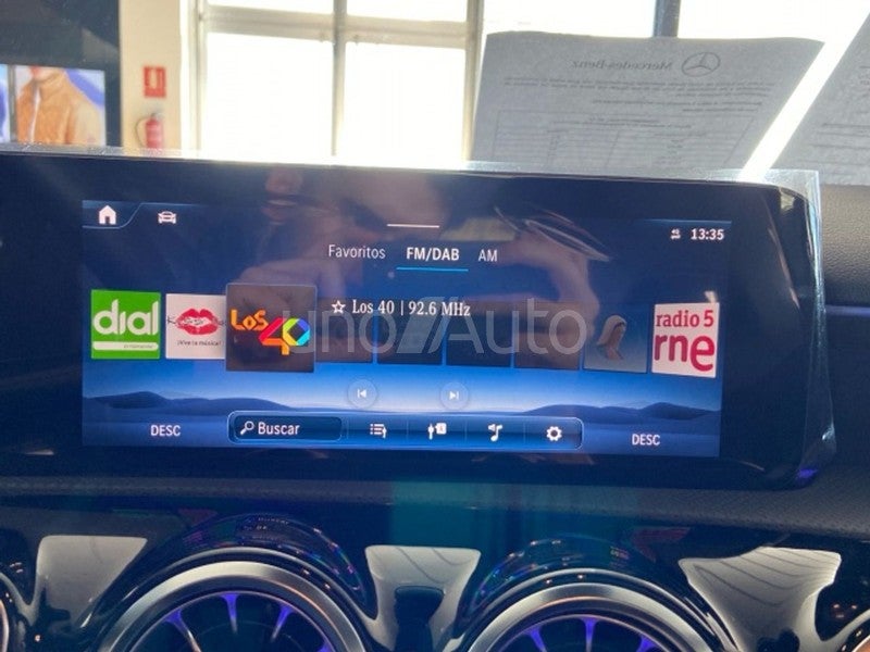 250 e Compacto con tecnología híbrida EQ