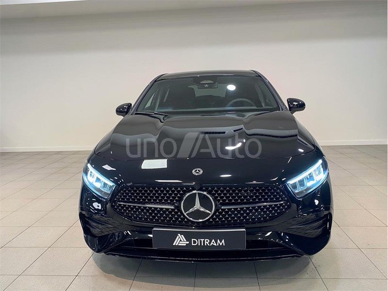 CLASE A 250 e con tecnología híbrida EQ