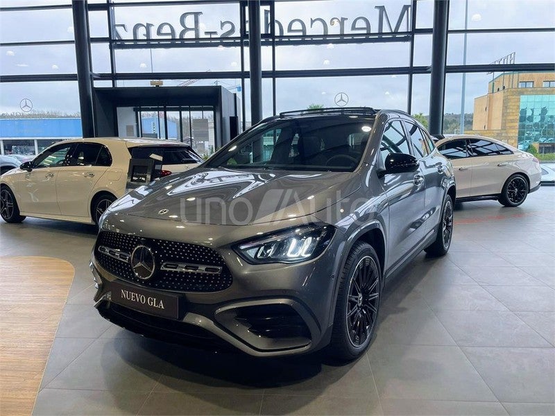 CLASE GLA 250 e con tecnología híbrida EQ