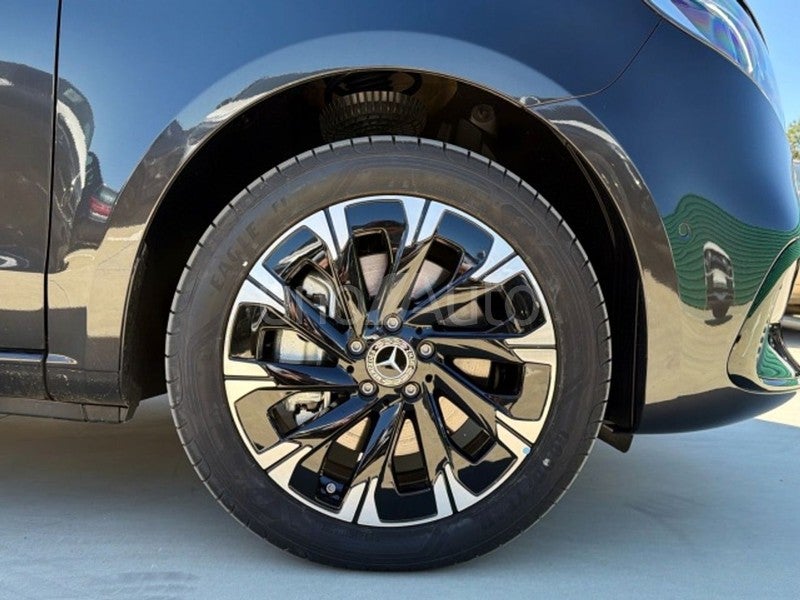 220 d Avantgarde Largo