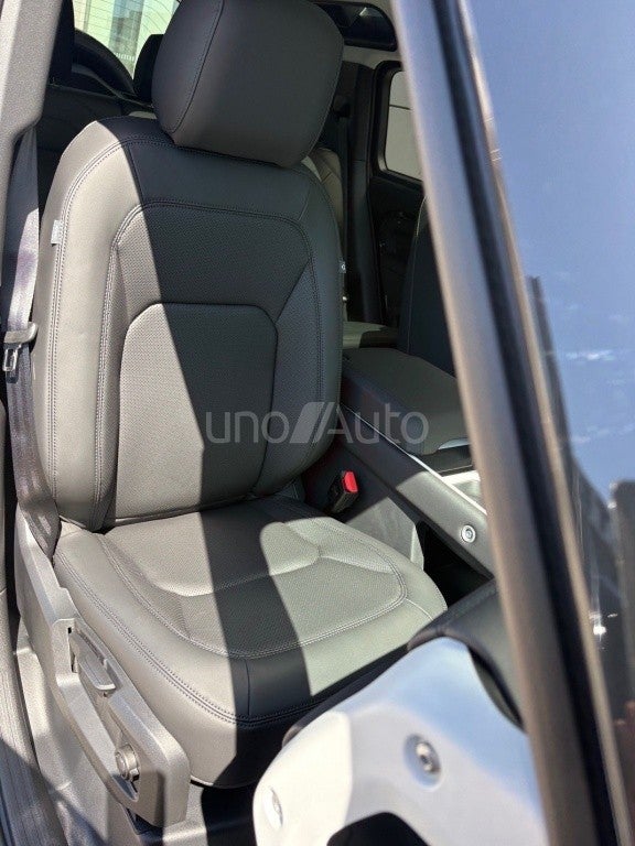 Defender 110 3.0D l6 MHEV S AWD Aut. 250