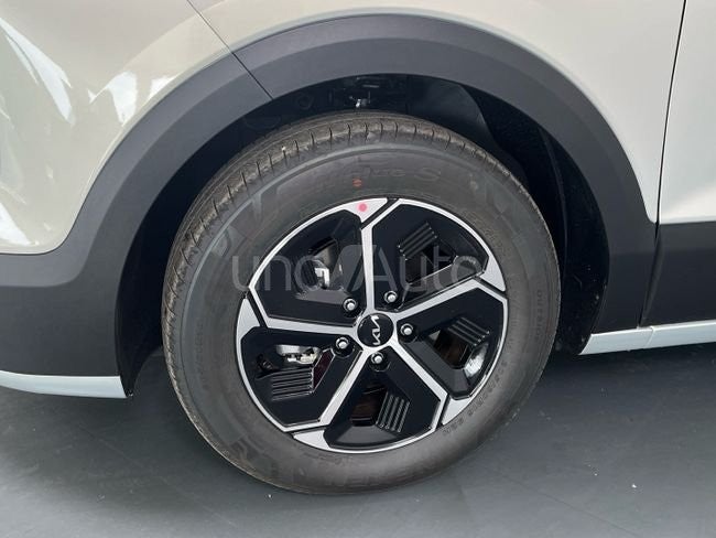 Niro 1.6 HEV Concept 141