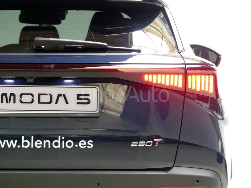 MY2 - Premium 1.6 TGDI 108kW (14cv)