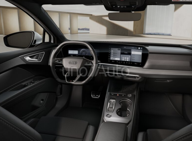 Q4 e-tron S line 150kW 63KWh