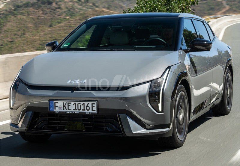 EV4 Fastback GT Line Long Range