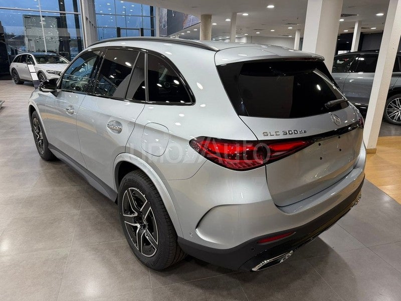 GLC 300 de 4MATIC con tecnología híbrida EQ