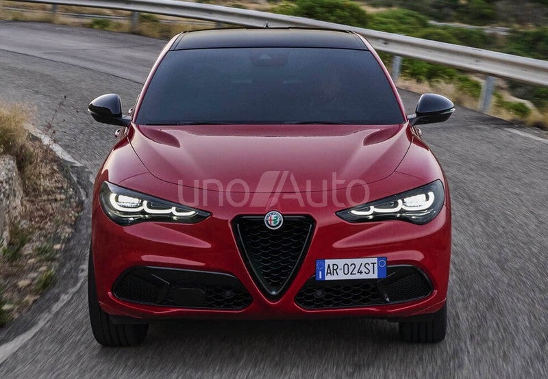 Stelvio 2.2 Sprint RWD Aut. 160