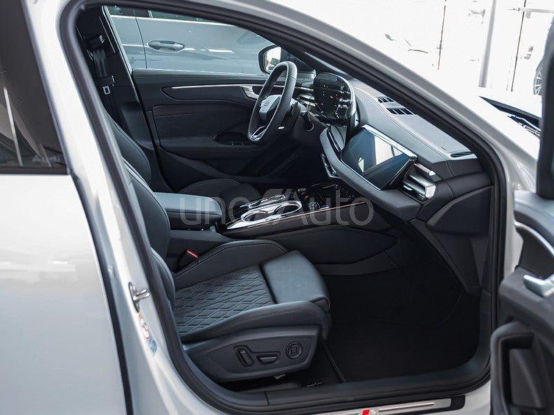 A6 Avant 2.0TDI Black line quattro S tronic