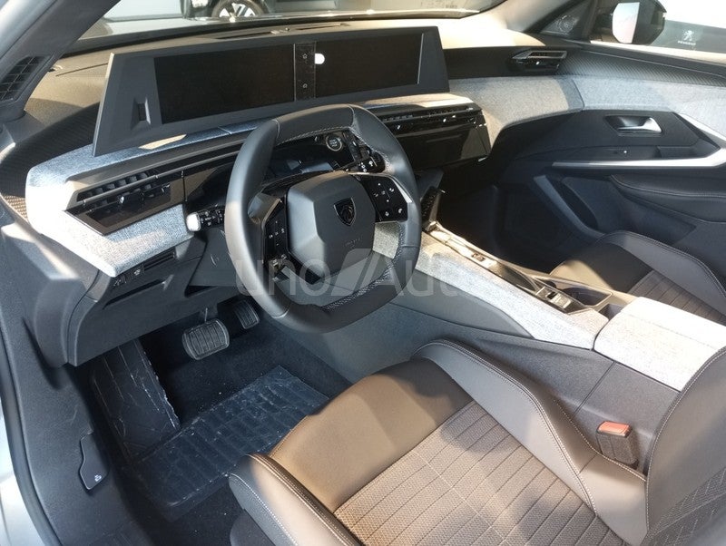 5008 Hybrid 136 Allure eDCS6