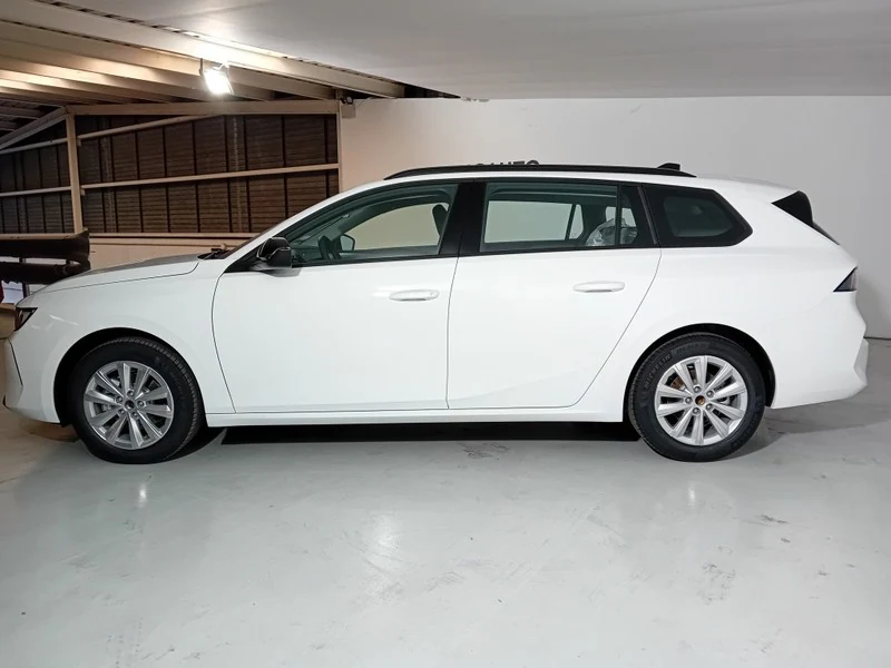 Astra Sports Tourer 1.2T XHL S/S Edition 110