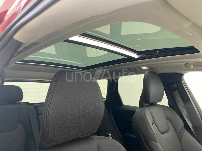 2.0 T6 AWD Recharge Plus Dark Auto