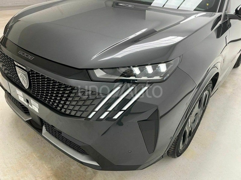 5008 Eléctrico GT 157kW