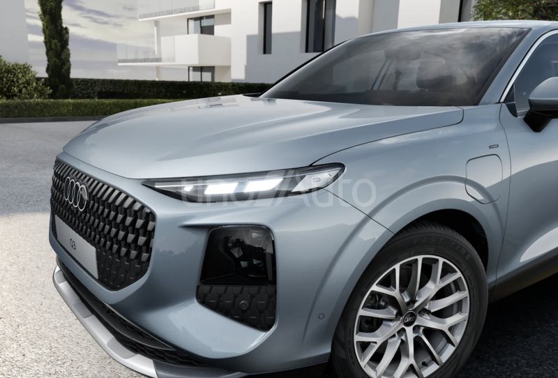 Q3 Sportback e-hybrid Business S tronic 200kW