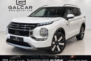MITSUBISHI Outlander PHEV 4WD Kaiteki
